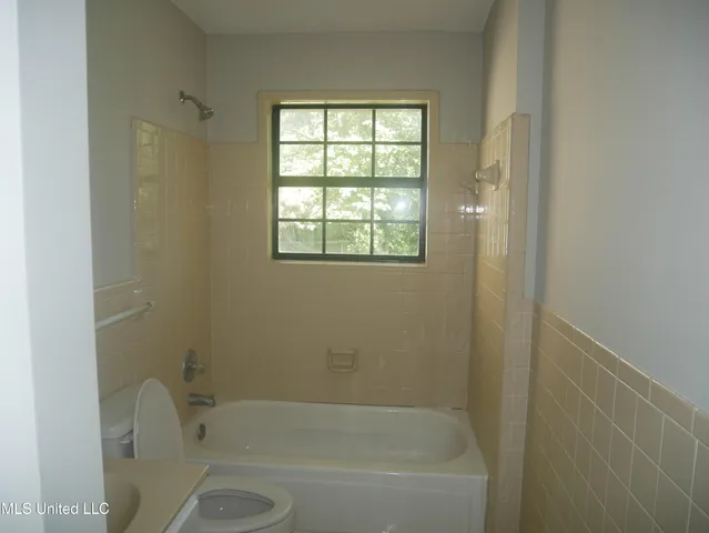 $1,495 | 5800 Dover Drive, Horn Lake, MS 38637