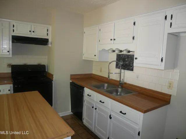 $1,495 | 5800 Dover Drive, Horn Lake, MS 38637