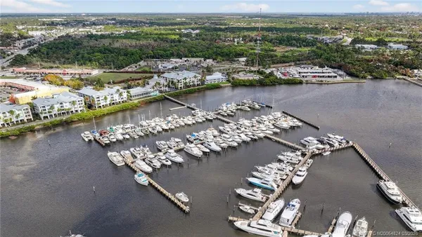 $595,000 | 215 Northwest Flagler Avenue, Unit 203, Stuart, FL 34994