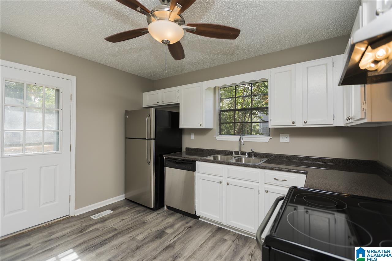 109 Pebble Lane Alabaster, AL 35007 - Photo 8 of 33