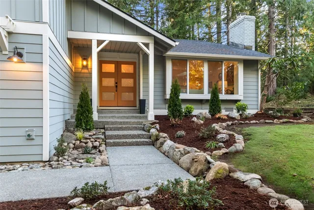 $1,395,000 | 14925 258th Avenue Southeast, Issaquah, WA 98027