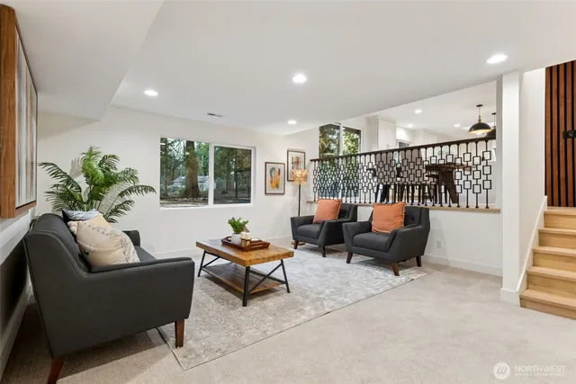 $1,395,000 | 14925 258th Avenue Southeast, Issaquah, WA 98027