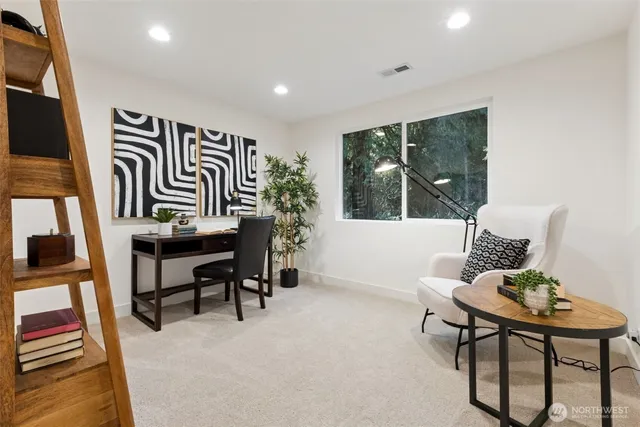 $1,395,000 | 14925 258th Avenue Southeast, Issaquah, WA 98027