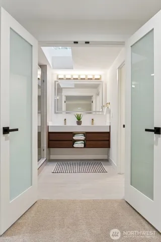 $1,395,000 | 14925 258th Avenue Southeast, Issaquah, WA 98027