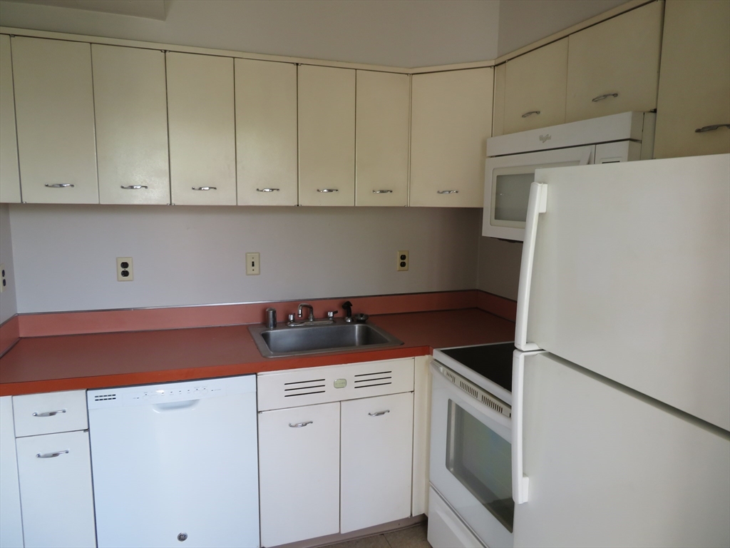101 Mulberry Street, Unit 519 Springfield, MA 01105 - Photo 8 of 17