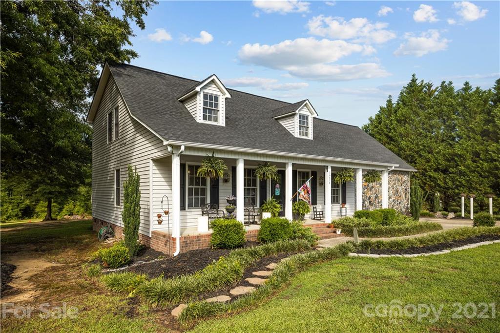 3236 J B Denton Road Lancaster, SC 29720 - Photo 4 of 46 Gallery Image 4