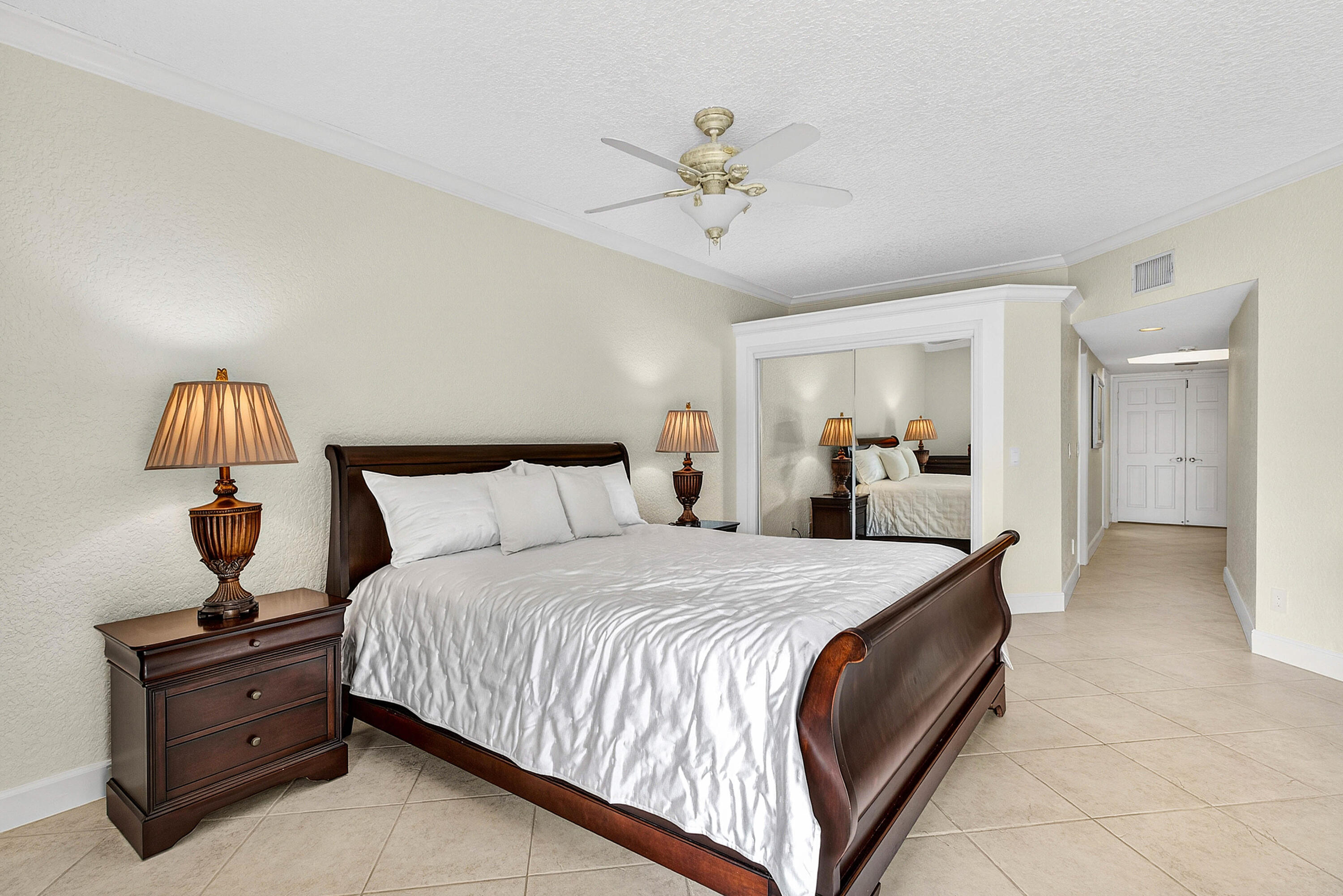 23408 Mirabella Circle South Boca Raton, FL 33433 - Photo 18 of 41 038-23408MirabellaCircleSouth-BocaRaton-