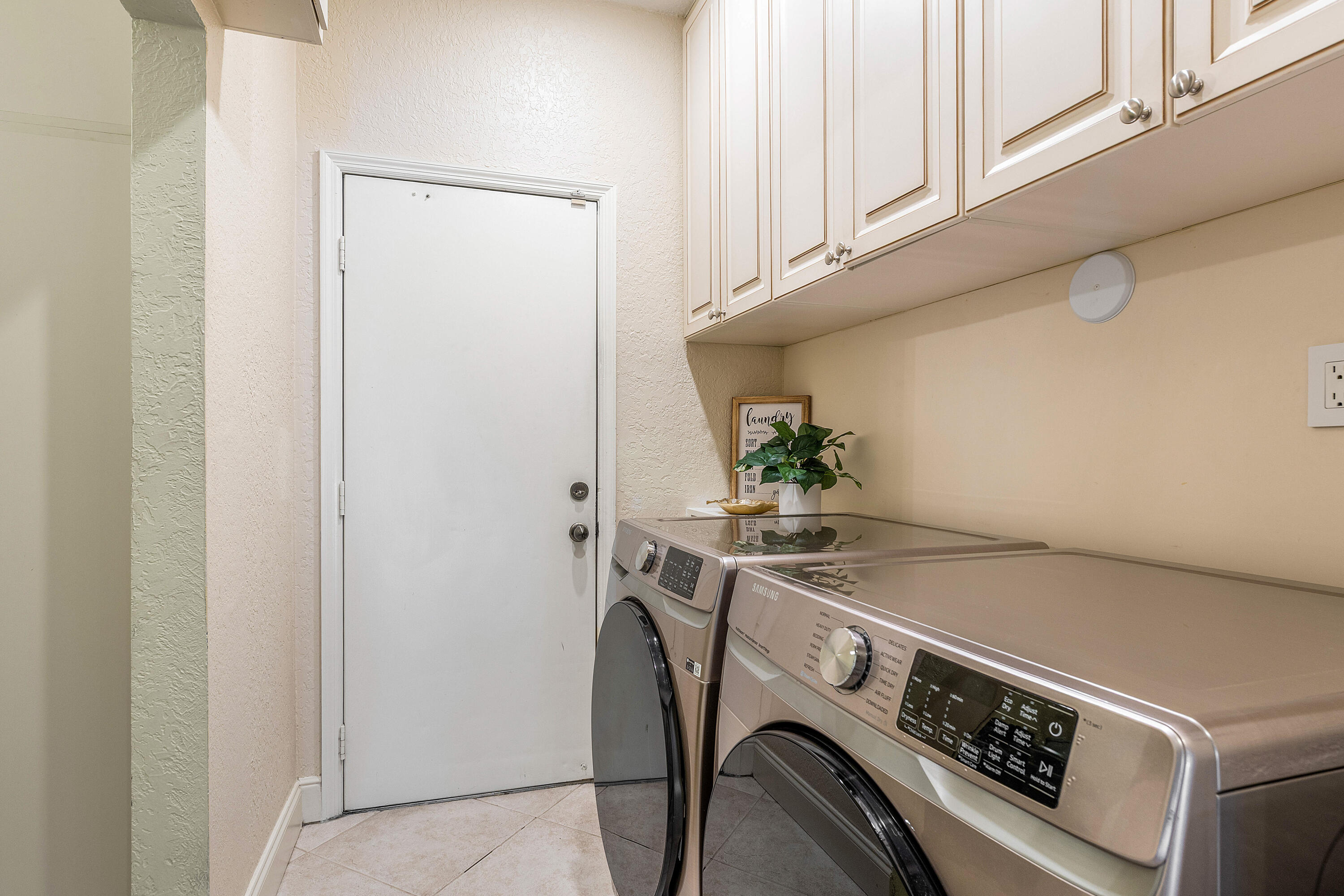 23408 Mirabella Circle South Boca Raton, FL 33433 - Photo 23 of 41 042-23408MirabellaCircleSouth-BocaRaton-
