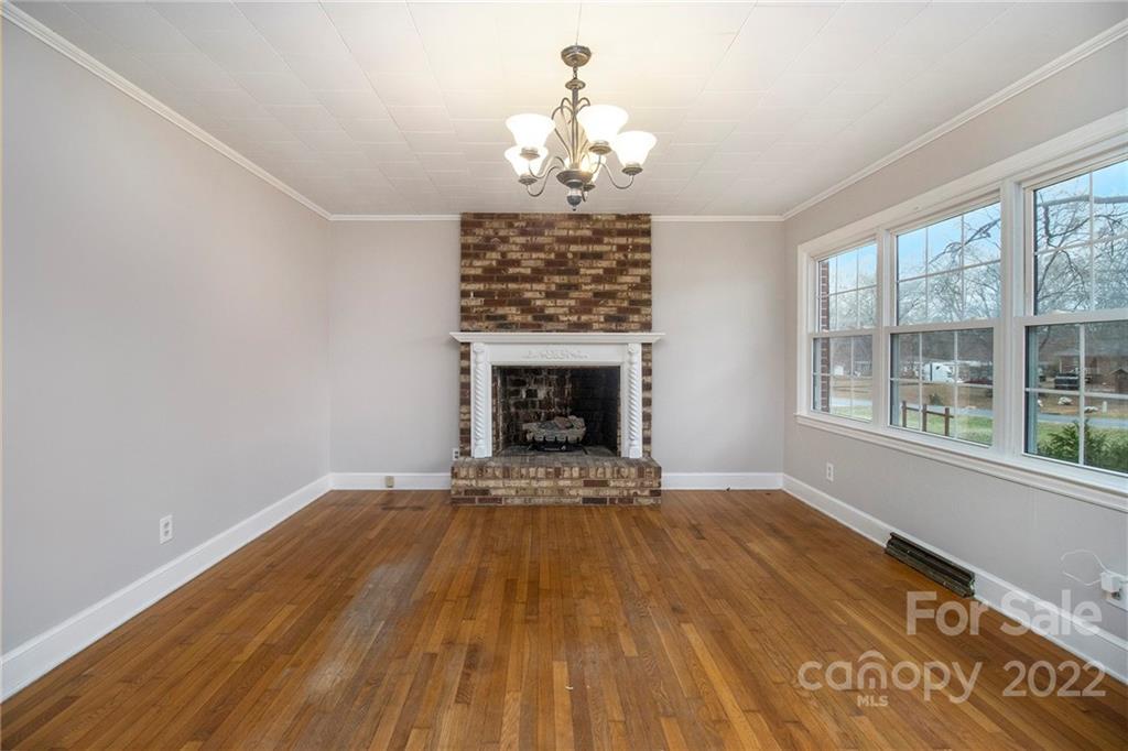 317 Pinkney Road Dallas, NC 28034 - Photo 5 of 19 Gallery Image 5
