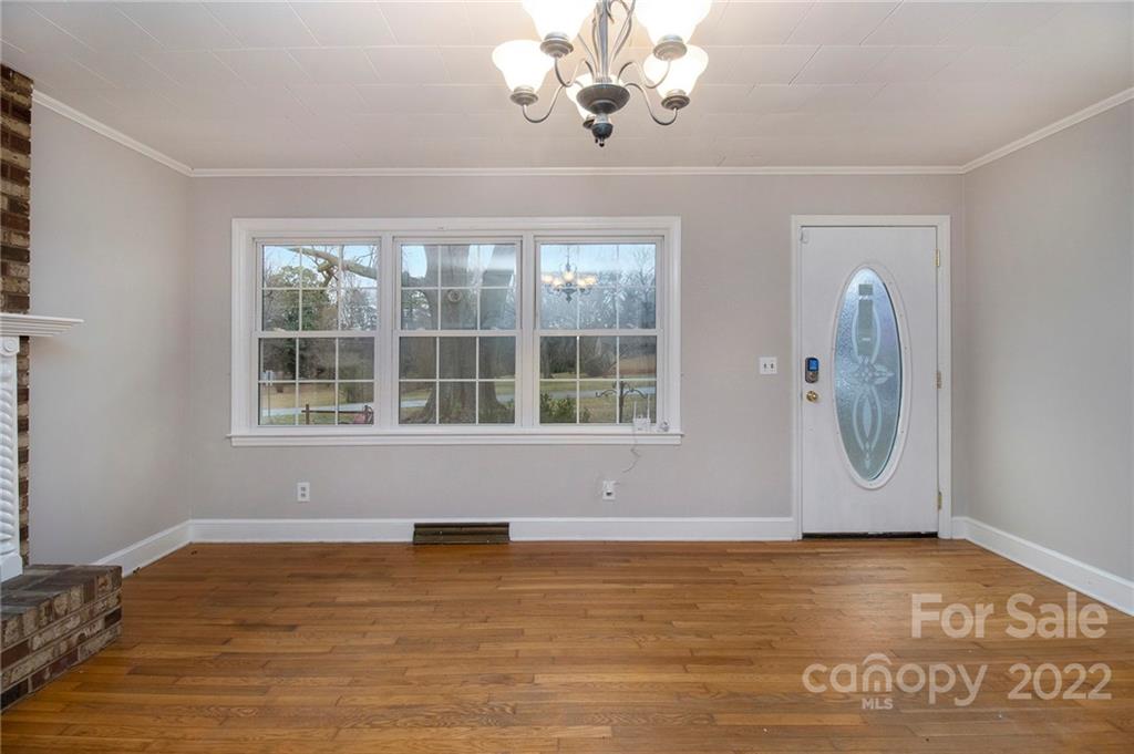 317 Pinkney Road Dallas, NC 28034 - Photo 8 of 19 Gallery Image 8