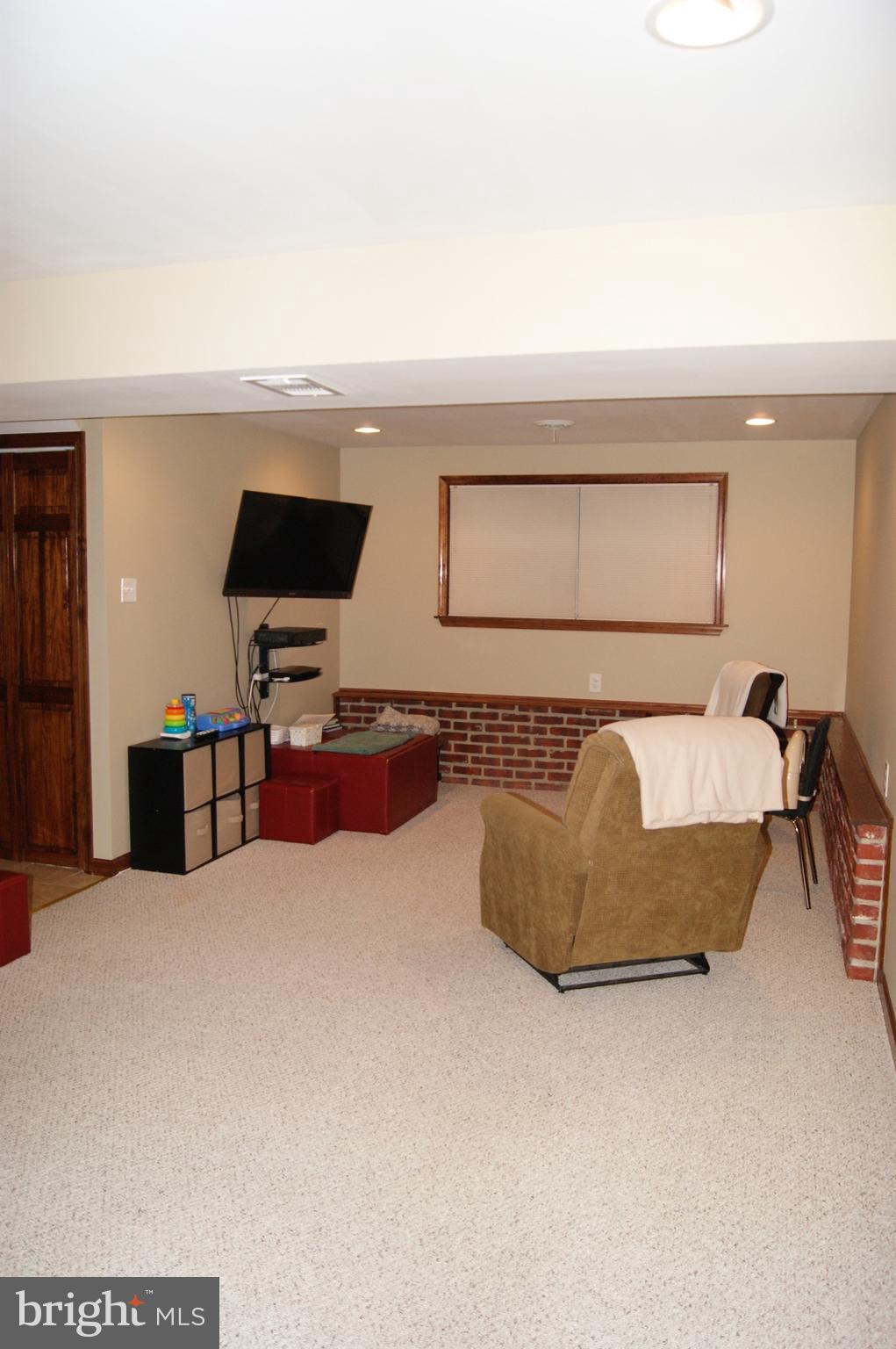 9705 Butterfly Lane Springdale, MD 20721 - Photo 20 of 29 Basement