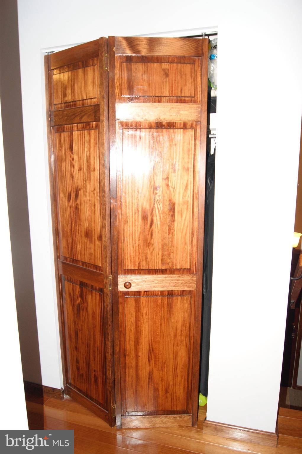 9705 Butterfly Lane Springdale, MD 20721 - Photo 8 of 29 Doors