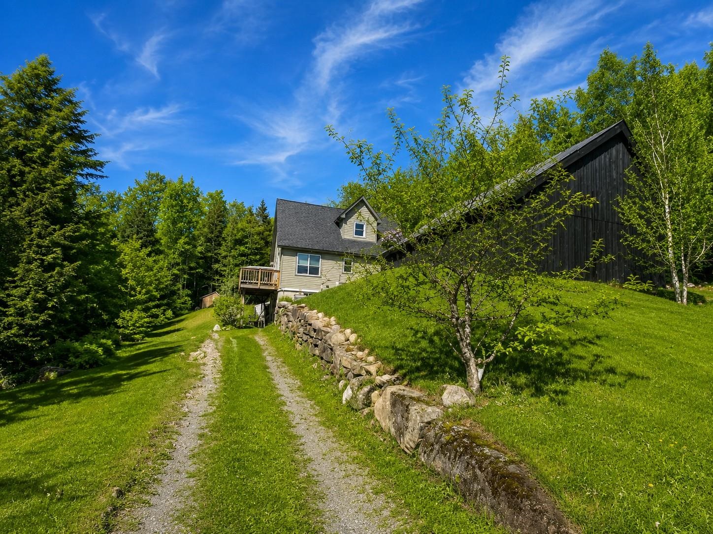 198 East Hill Road Wardsboro, VT 05355 - Photo 5 of 27