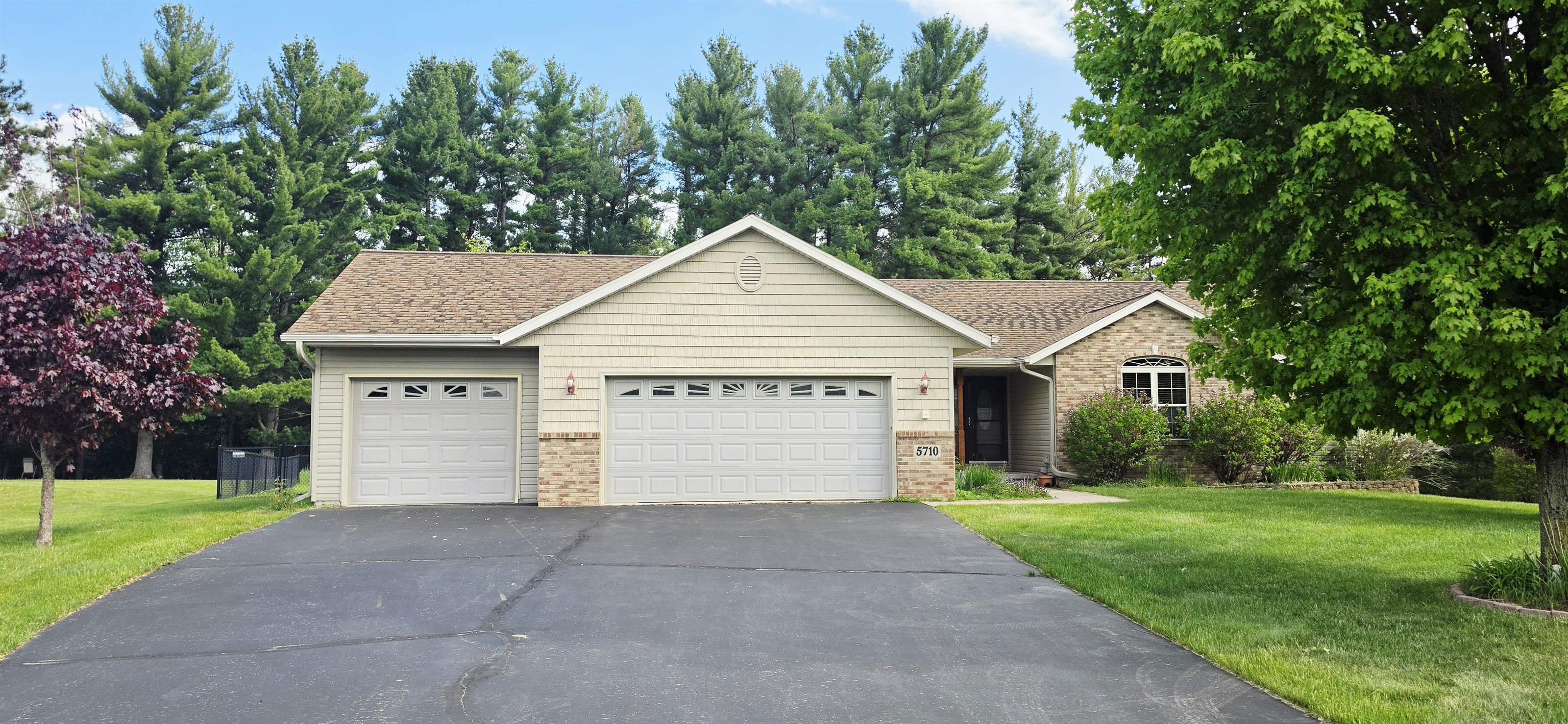 5710 Rippling Creek Drive Schofield, WI 54476 - Photo 1 of 37