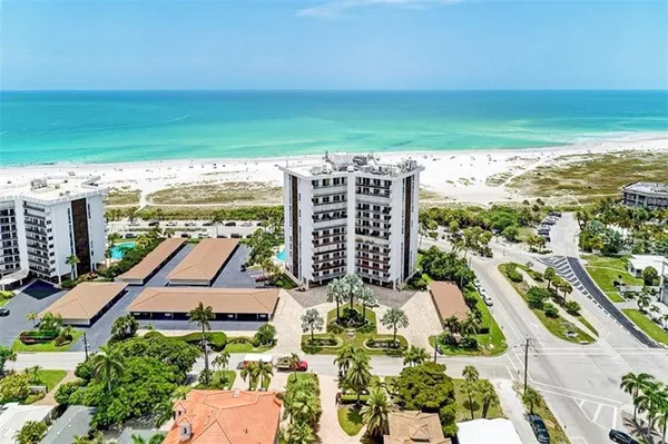 $9,500 | 1 Benjamin Franklin Drive, Unit 3, Sarasota, FL 34236