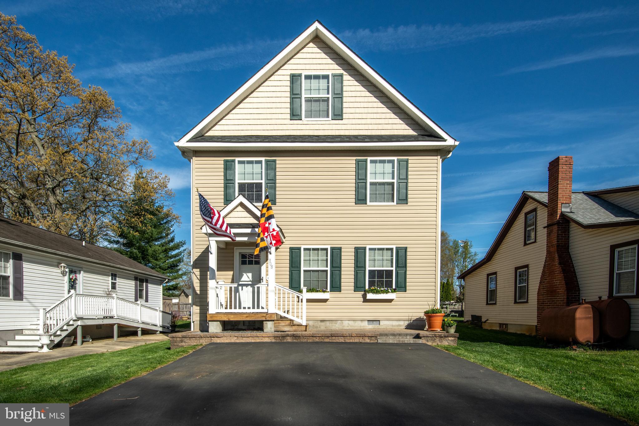308 Oakwood Road Edgewater, MD 21037 - Photo 1 of 39 Gallery Image 1