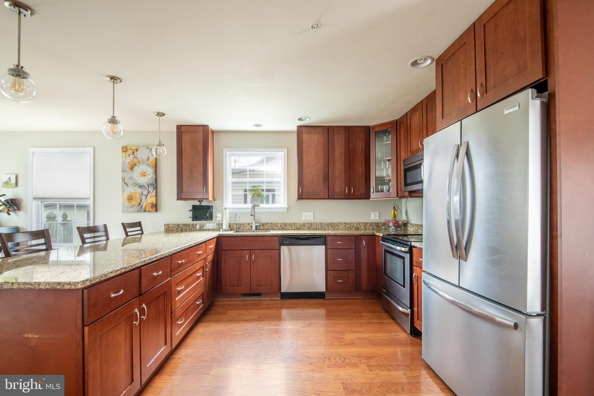 308 Oakwood Road Edgewater, MD 21037 - Photo 13 of 39 Gallery Image 13
