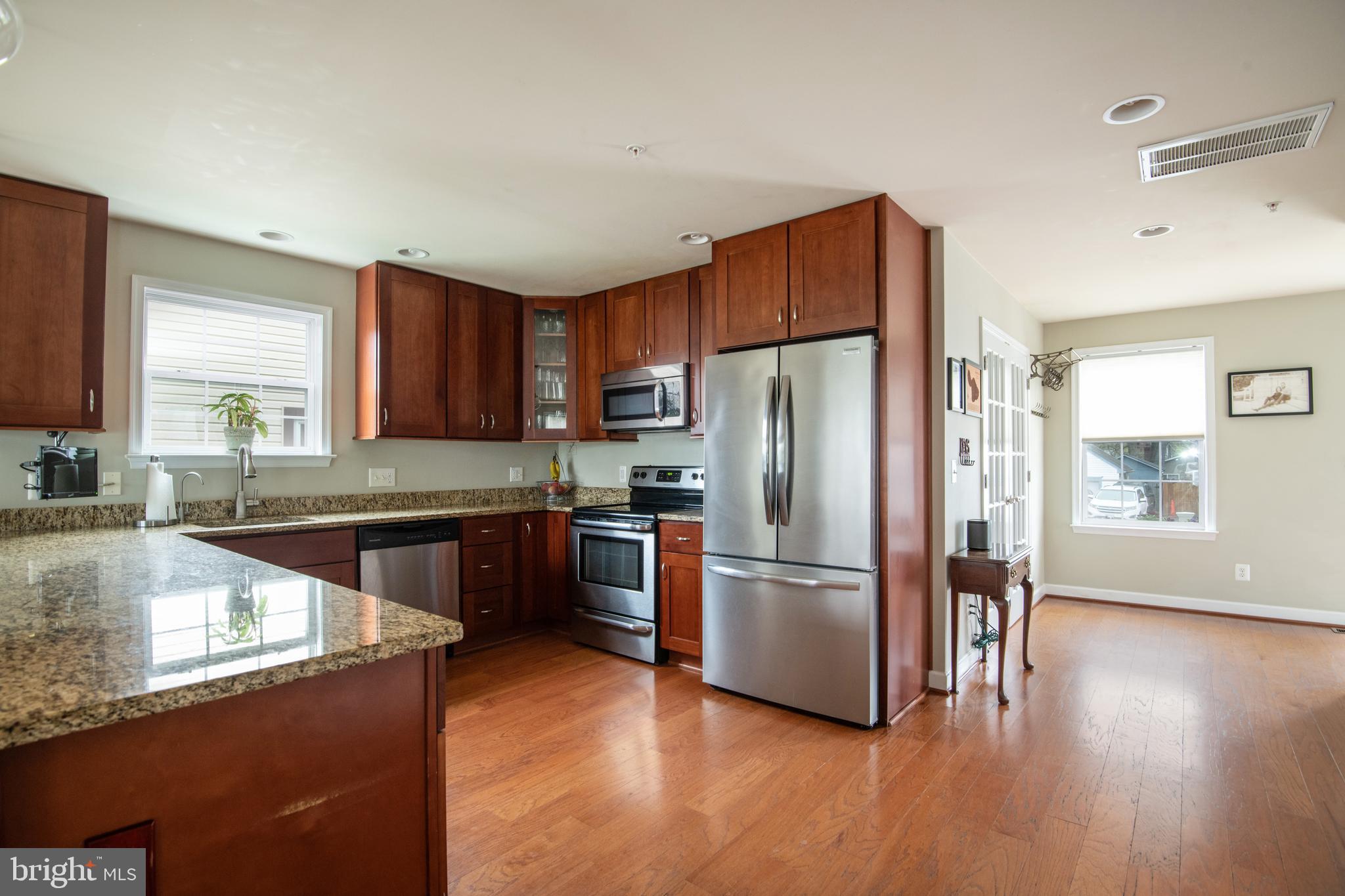 308 Oakwood Road Edgewater, MD 21037 - Photo 14 of 39 Gallery Image 14