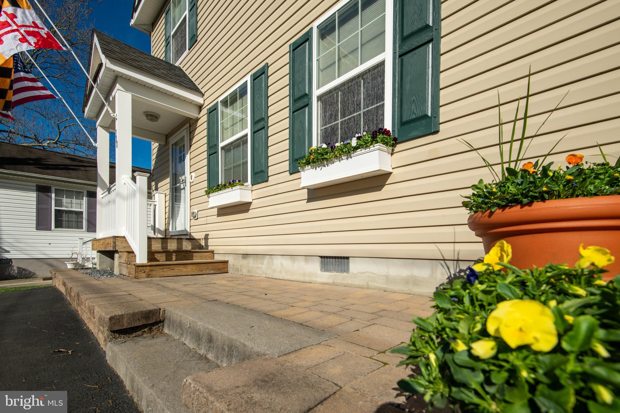 308 Oakwood Road Edgewater, MD 21037 - Photo 4 of 39 Gallery Image 4