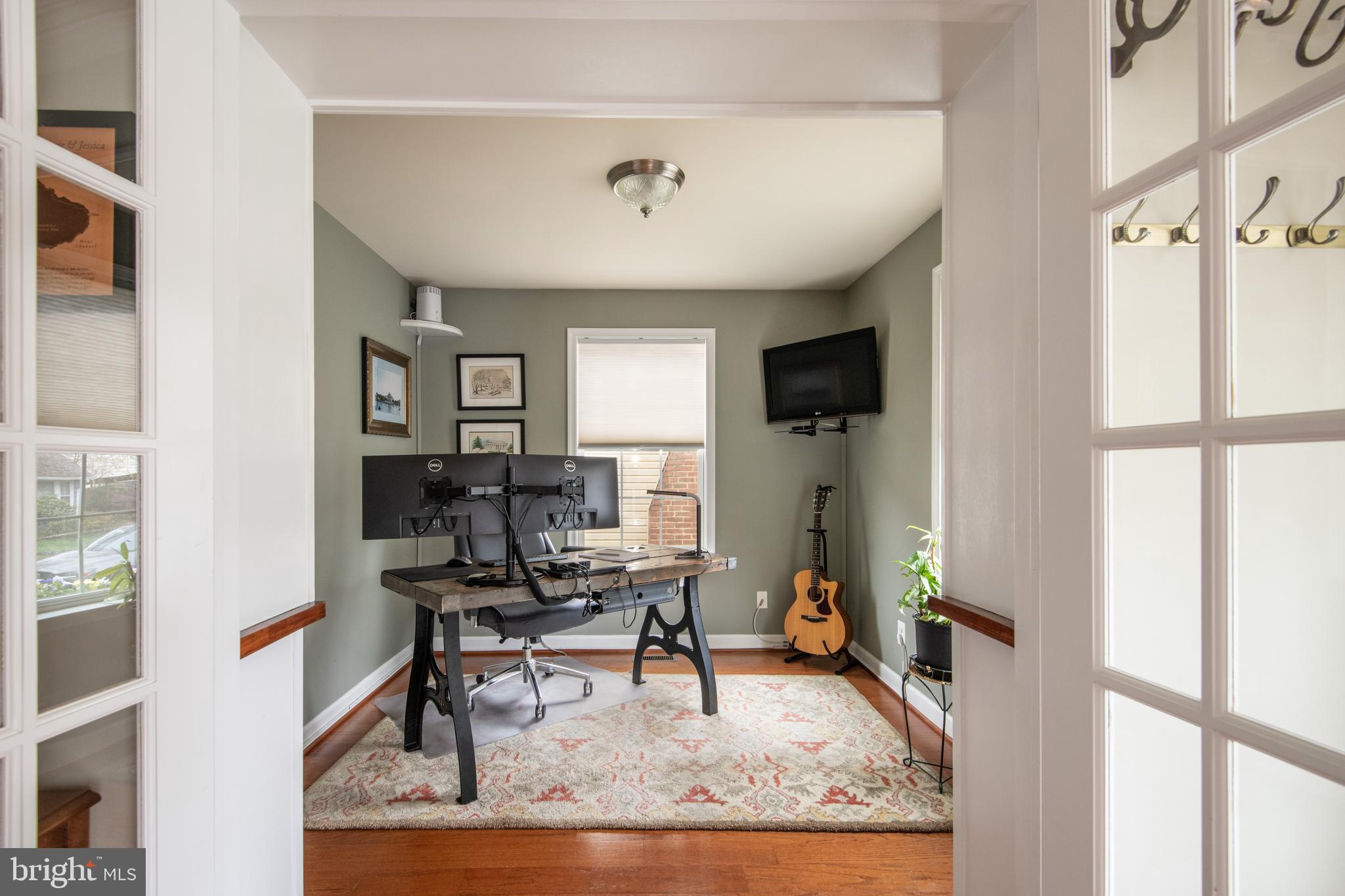 308 Oakwood Road Edgewater, MD 21037 - Photo 8 of 39 Gallery Image 8