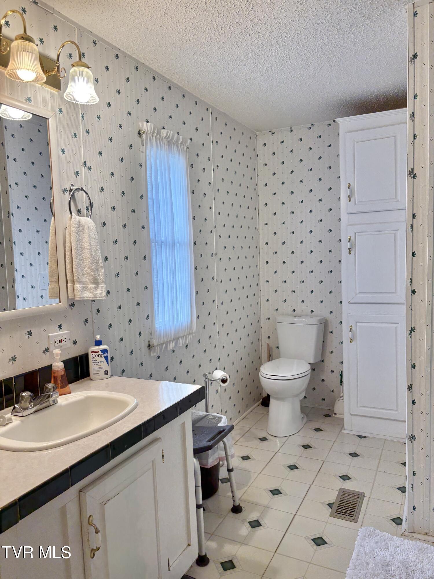 133 Mill Creek Road Elizabethton, TN 37643 - Photo 27 of 53 IMG_0178