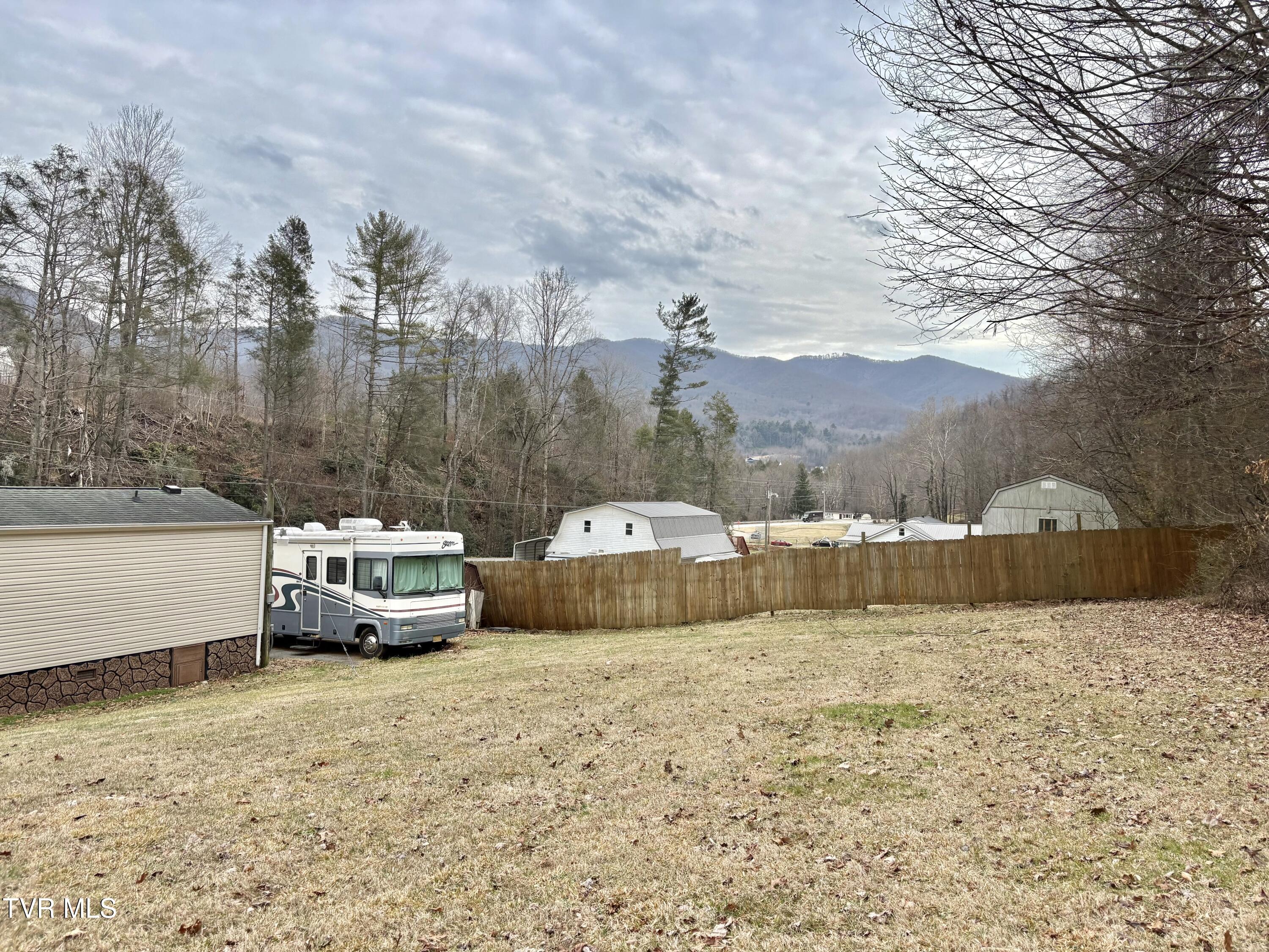 133 Mill Creek Road Elizabethton, TN 37643 - Photo 33 of 53 IMG_0223