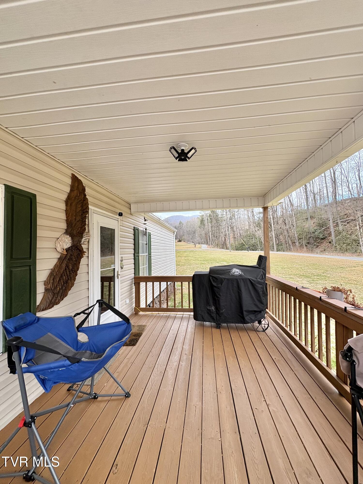 133 Mill Creek Road Elizabethton, TN 37643 - Photo 5 of 53 IMG_0208