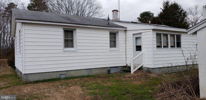 21204 Colton Point Road Avenue, MD 20609 - Photo 4 of 13 Back