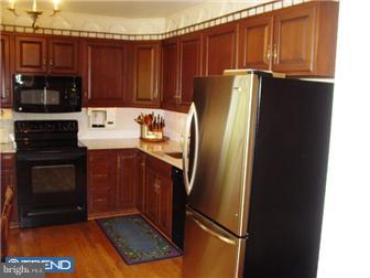 727 Mancill Road Wayne, PA 19087 - Photo 5 of 12 Kitchen