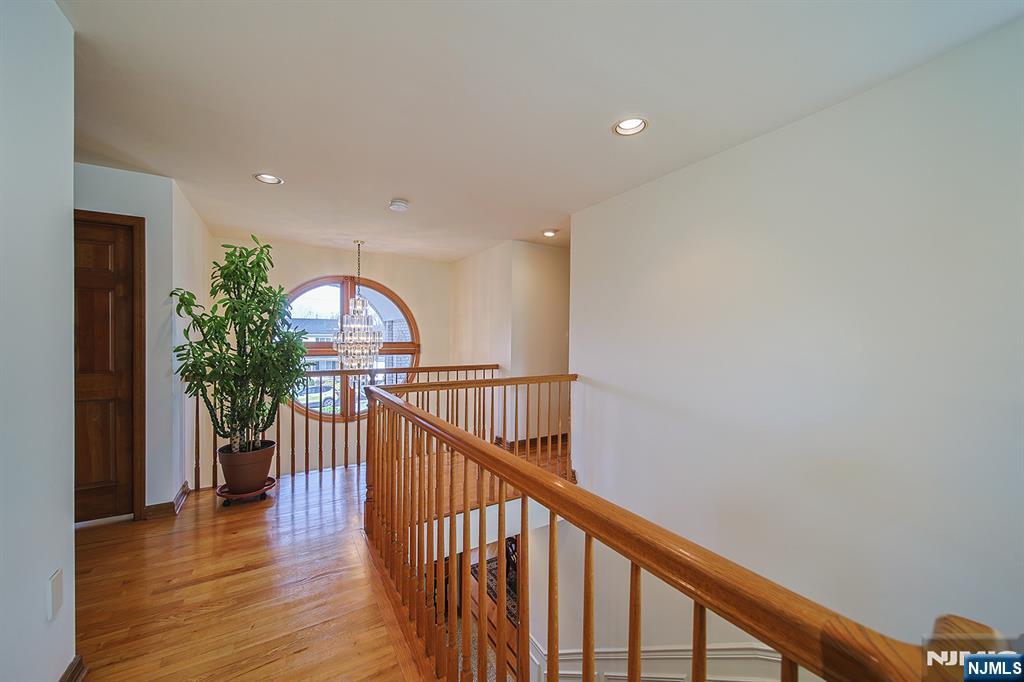 19 Dave Espie Way Wayne, NJ 07470 - Photo 40 of 49