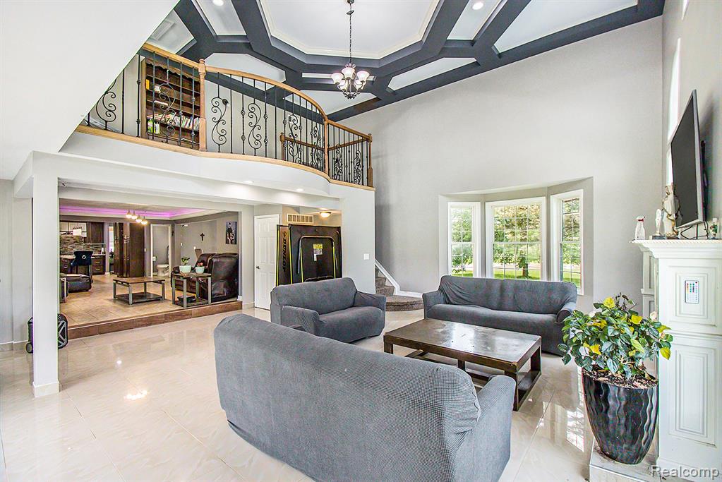 7471 Brewer Road Flint, MI 48507 - Photo 8 of 37 Gallery Image 8