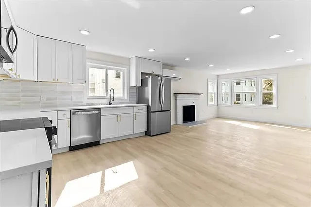 $2,500 | 21 Joy Street, Unit 1, Providence, RI 02908