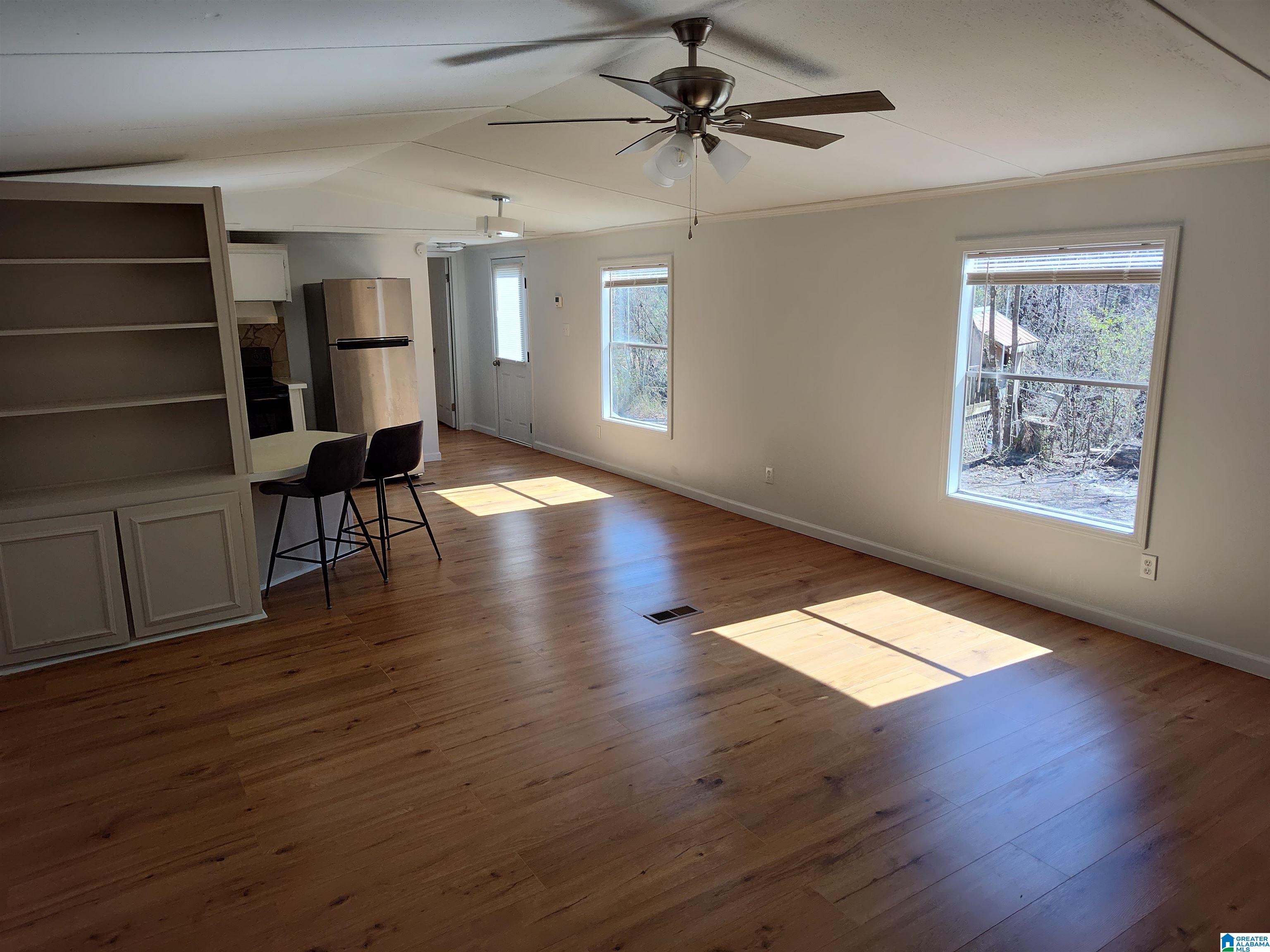 93 Limbaugh Street Sylacauga, AL 35150 - Photo 3 of 6