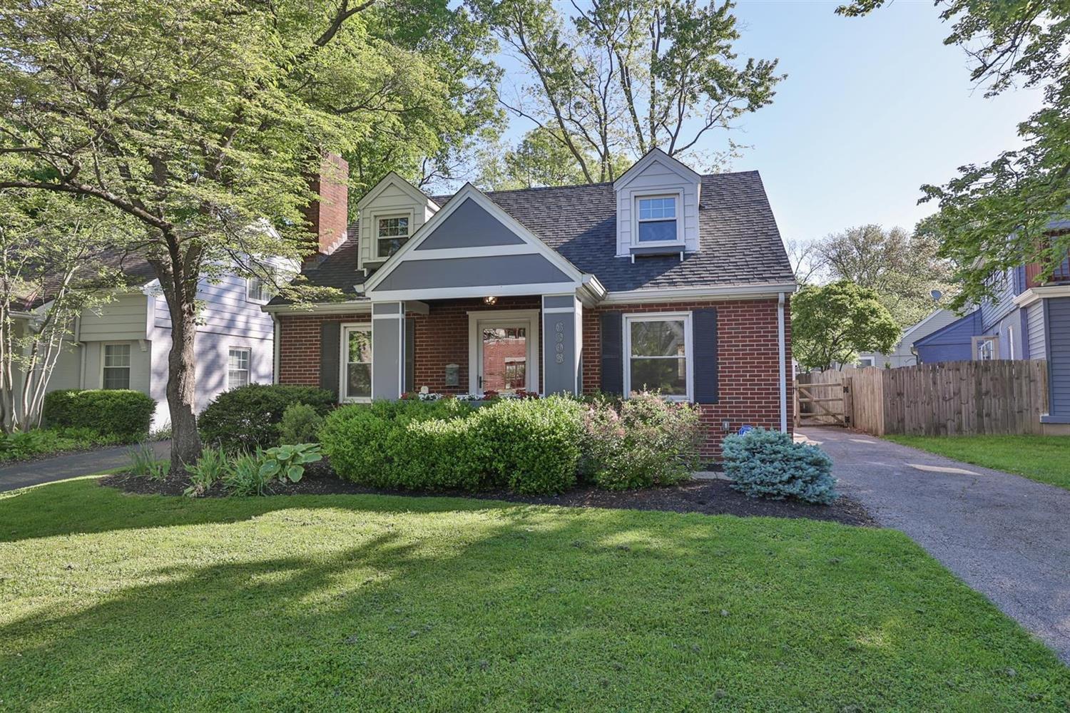 6908 Thorndike Road Mariemont, OH 45227 - Photo 1 of 33