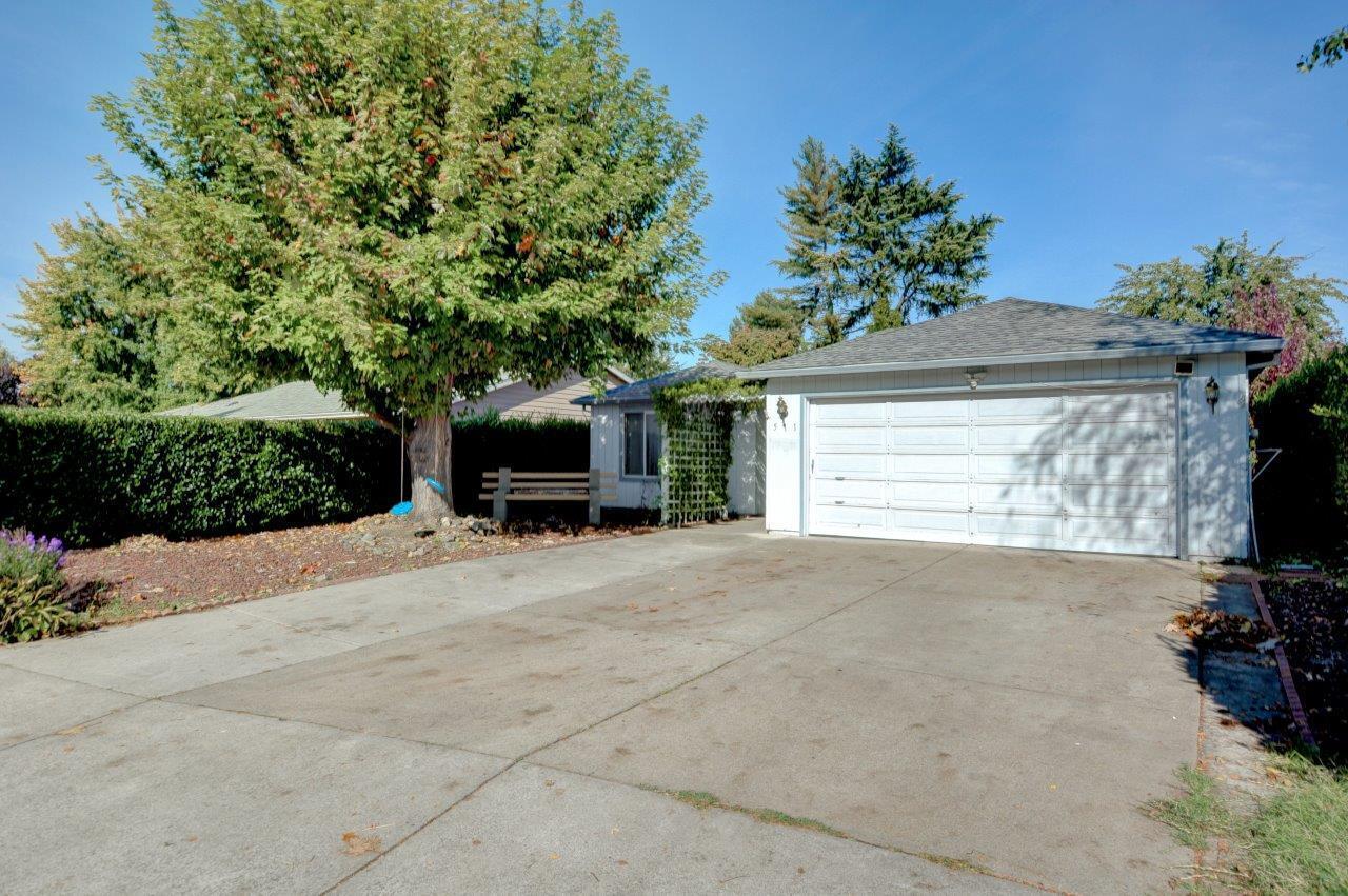 511 Mace Road Medford, OR 97501 - Photo 34 of 35 DSC_8702_3_4
