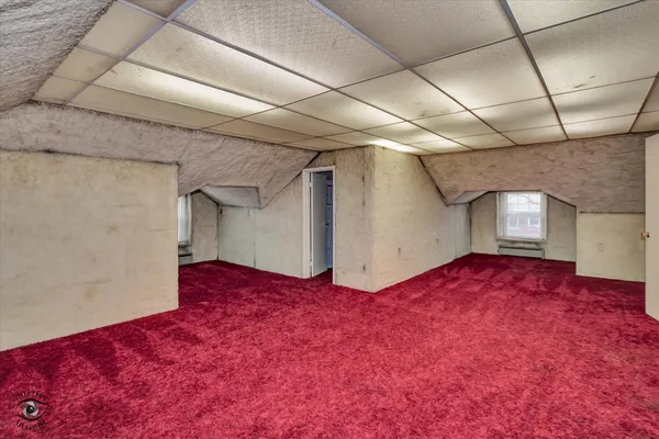 a view of empty room with window