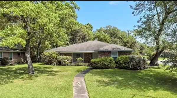 $409,000 | 4502 Creekbend Drive, Houston, TX 77035