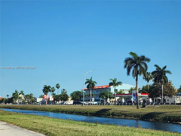$2,650 | 8360 Northwest 103rd Street, Unit 204E, Hialeah Gardens, FL 33016