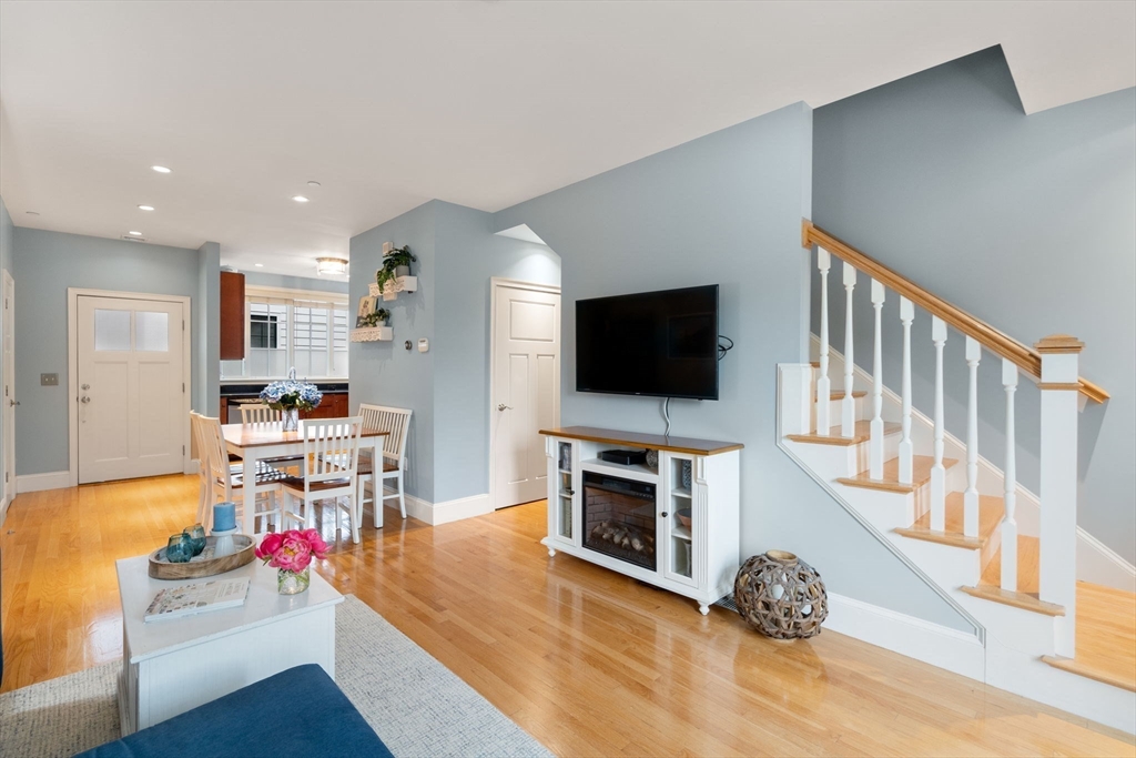 93 East Central Street, Unit 7 Natick, MA 01760 - Photo 9 of 27