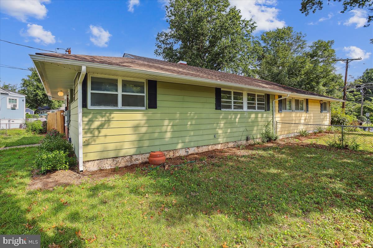 7776 Muncy Road Landover, MD 20785 - Photo 2 of 26 Exterior Side View Elevation