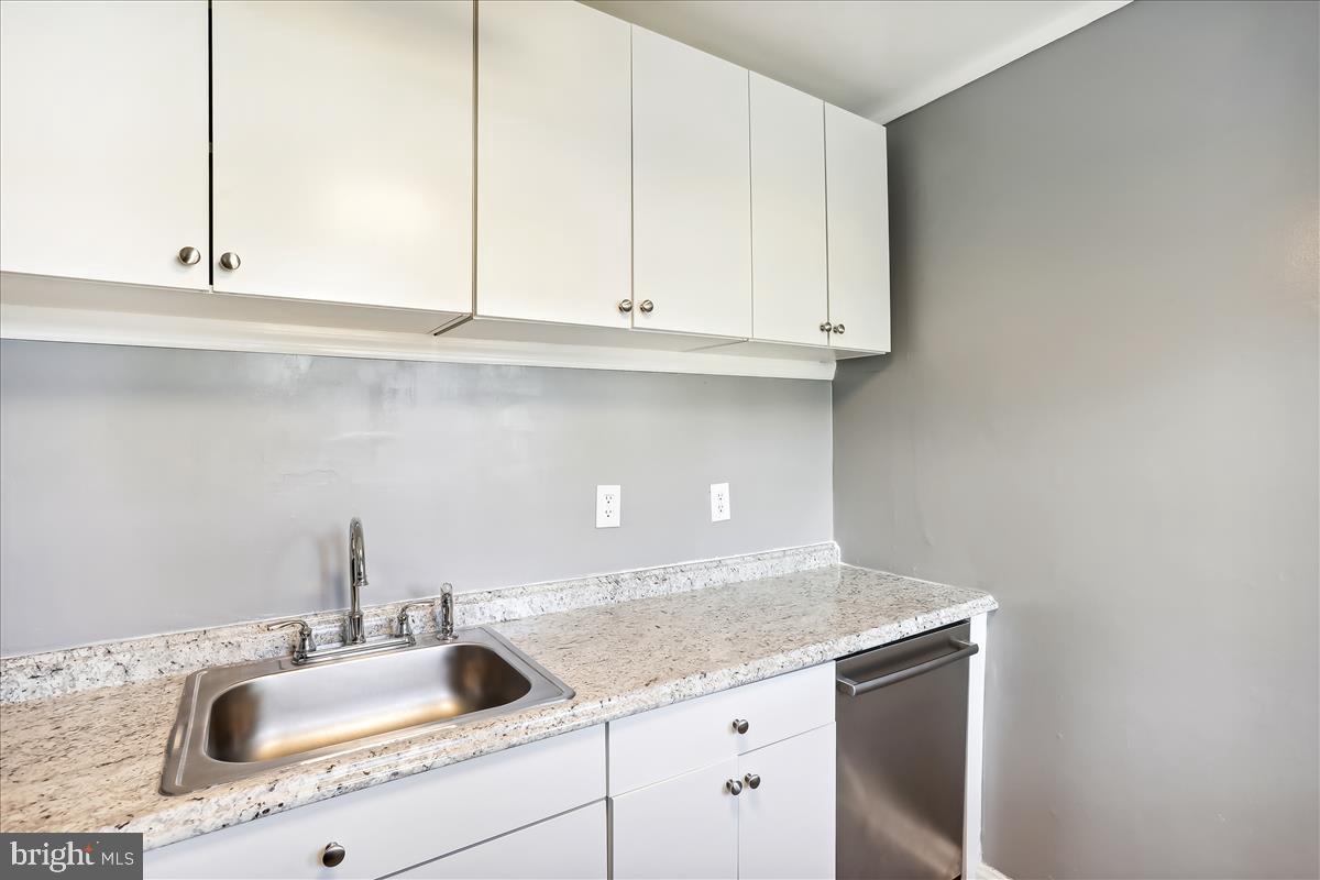 7776 Muncy Road Landover, MD 20785 - Photo 9 of 26 Kitchen