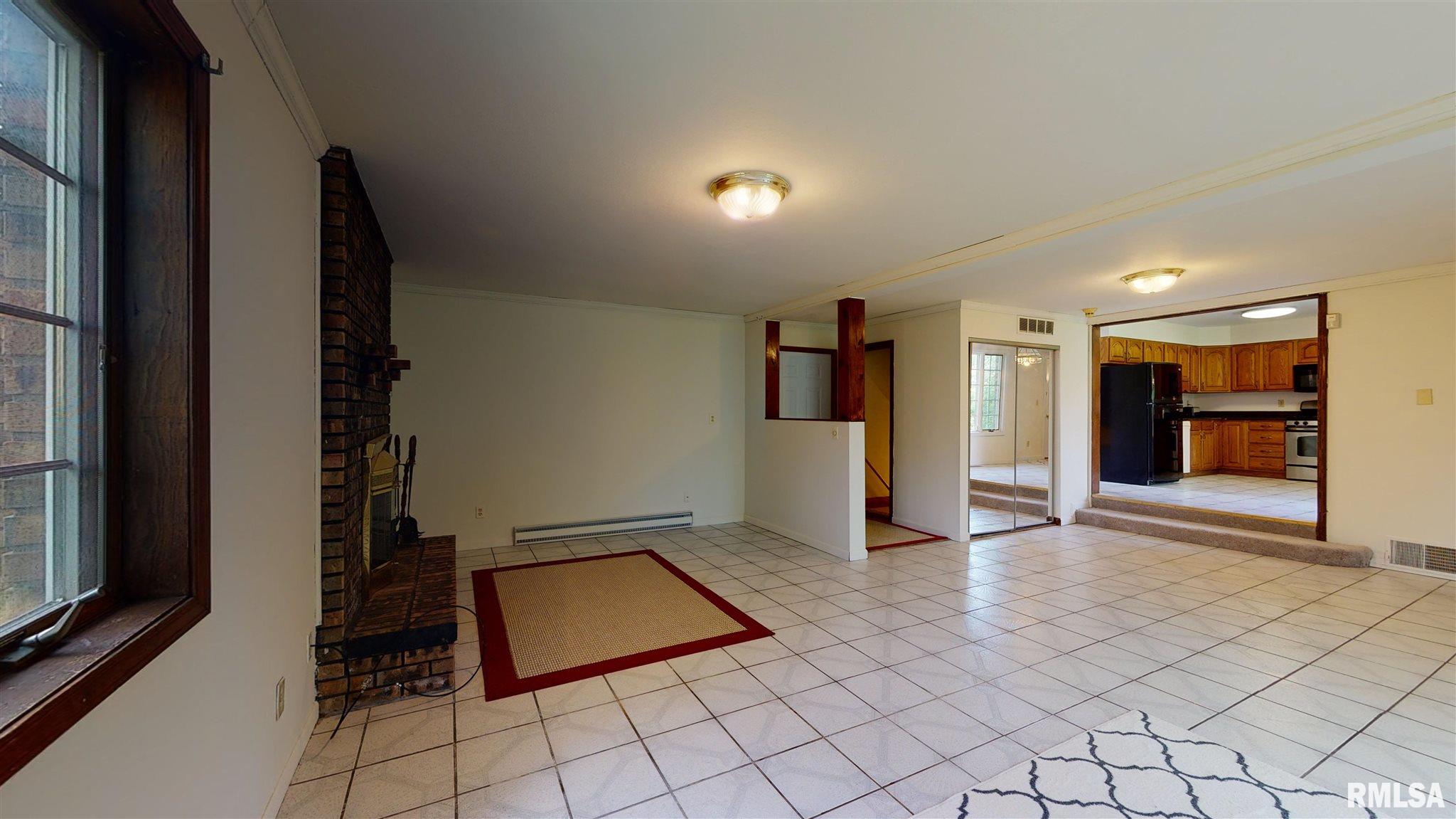 525 West Wolf Road Peoria, IL 61614 - Photo 22 of 44 Gallery Image 22