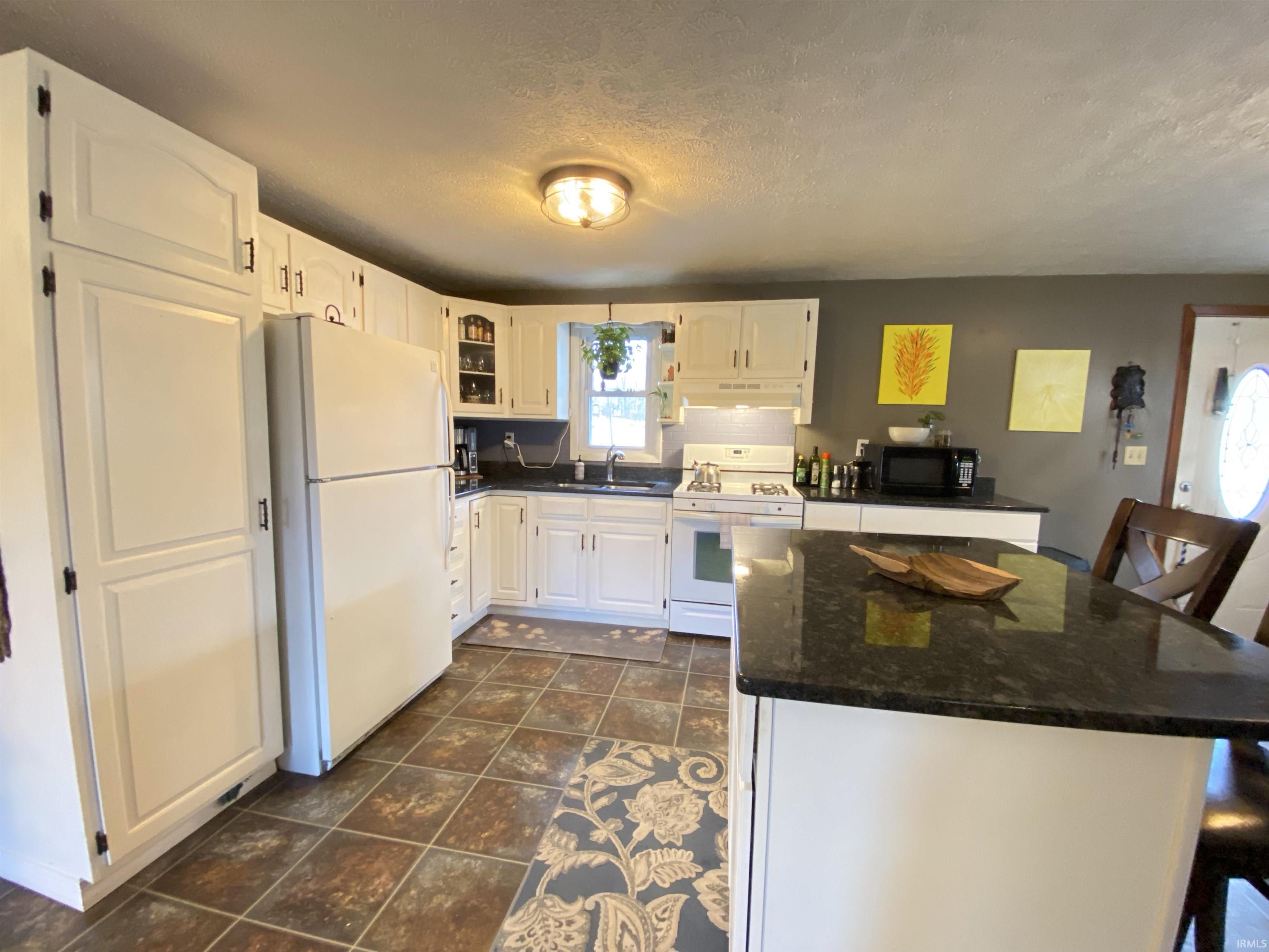 93 Kelso Road Mitchell, IN 47446 - Photo 12 of 36