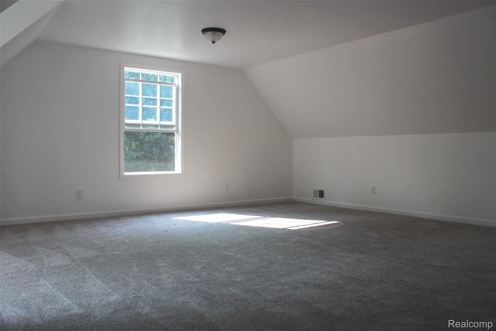 10144 West Allen Road Fowlerville, MI 48836 - Photo 19 of 36 upstairs room 1.JPG