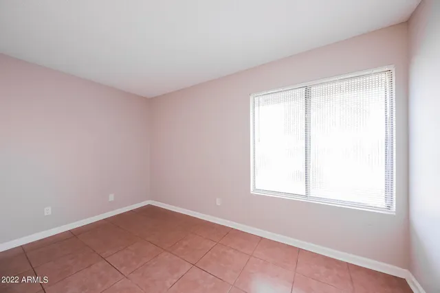 $1,710 | 10237 North 45th Avenue, Glendale, AZ 85302