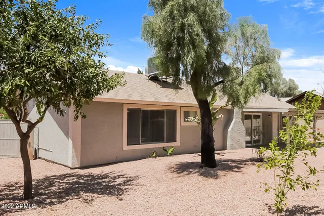 $1,710 | 10237 North 45th Avenue, Glendale, AZ 85302