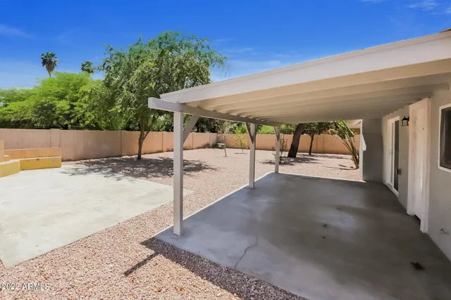 $1,710 | 10237 North 45th Avenue, Glendale, AZ 85302