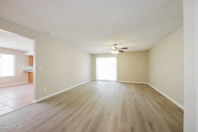 $1,710 | 10237 North 45th Avenue, Glendale, AZ 85302