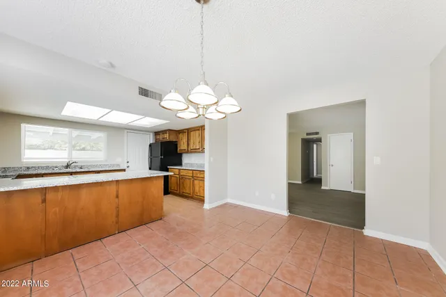 $1,710 | 10237 North 45th Avenue, Glendale, AZ 85302