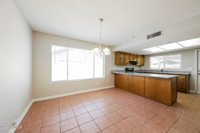 $1,710 | 10237 North 45th Avenue, Glendale, AZ 85302